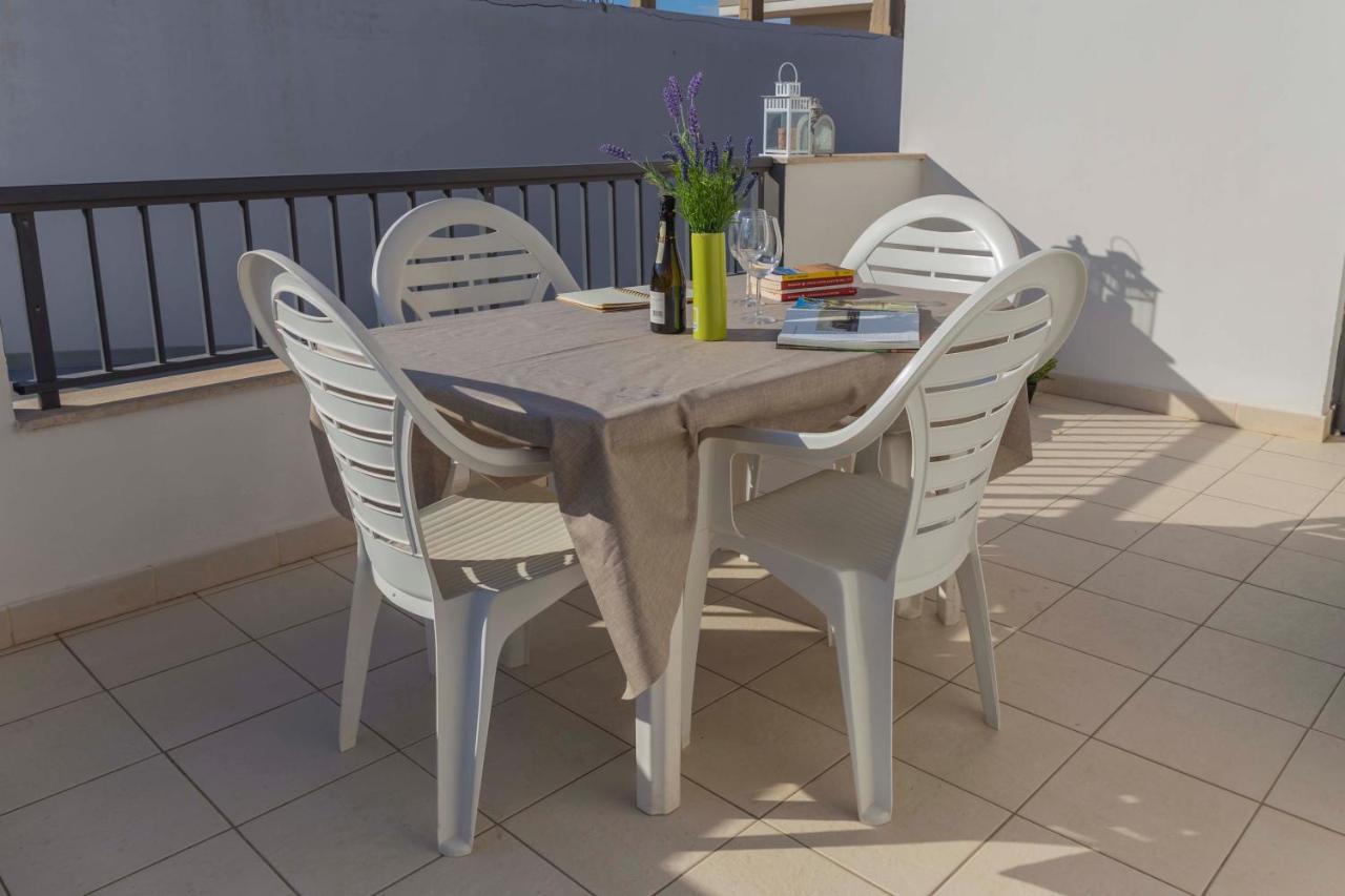Cava dʼAliga Mareinsicilia: Appartamenti Larica מראה חיצוני תמונה